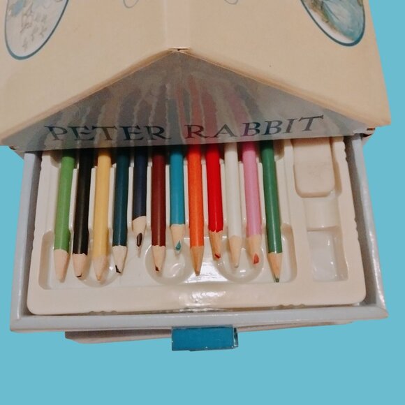 Frederick Warne Peter Rabbit Art Set Crayons Color Pencils Markers House Box - Picture 5 of 14